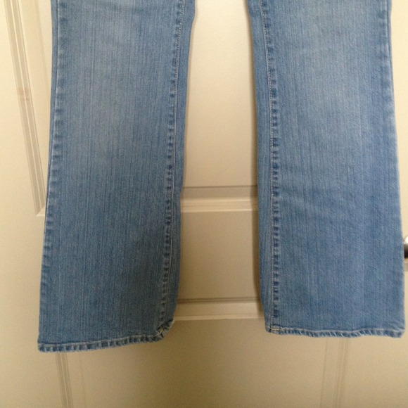 Women's Aeropostale jeans - Picture 3 of 4