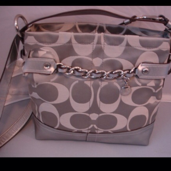SOLD! ✨PP ONLY✨Coach Signature Silver HOBO - Picture 2 of 4