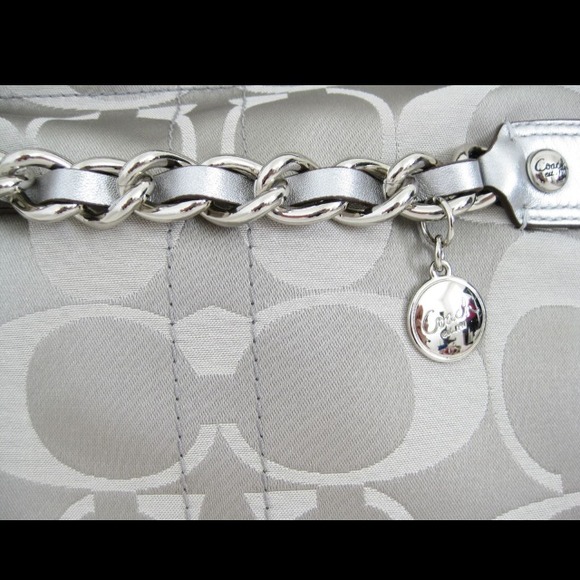 SOLD! ✨PP ONLY✨Coach Signature Silver HOBO - Picture 3 of 4