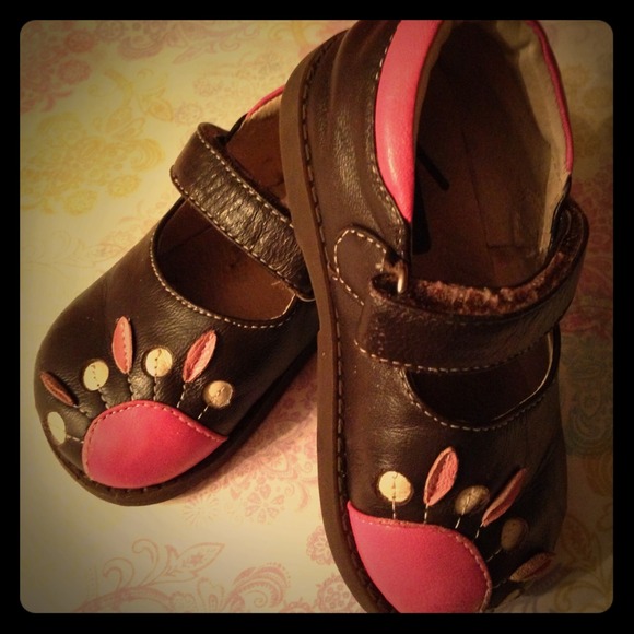 ***BUNDLE*** See Kai Run Shoes and Tea set