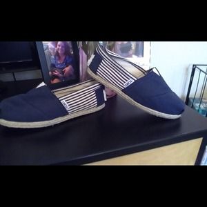 Navy blue Toms