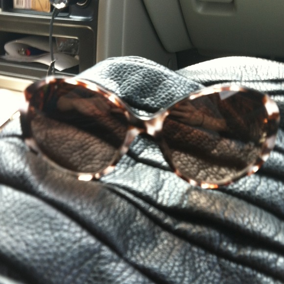 👇Reduced👇Versace sunglasses ❤️no trades