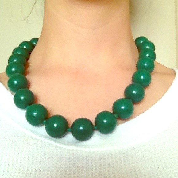 Necklace - Picture 1 of 2