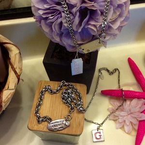 Bundles of 3 beautiful Guess necklaces