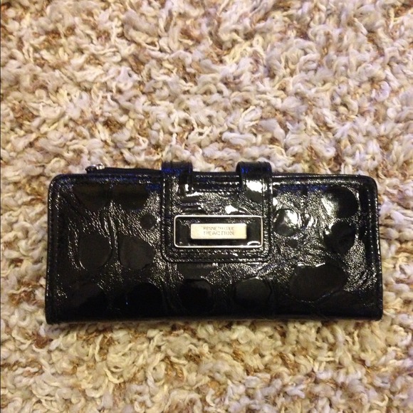 Kenneth Cole Reaction wallet