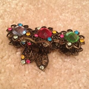 Vintage hair clip