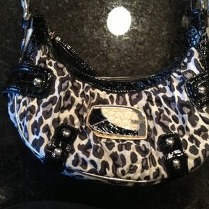 💓💯authentic Guess handbag💓