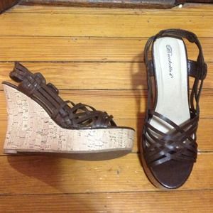 Never worn new sandals