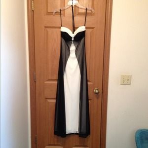 Hold**REDUCED--Floor length Prom/Formal Dress
