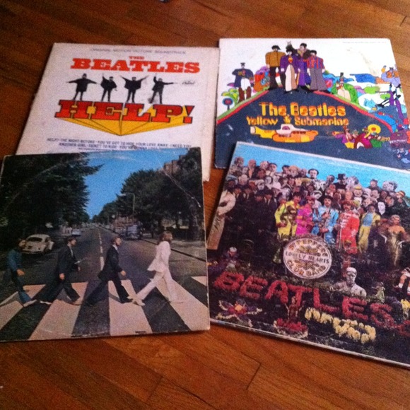 ✋Reserved✋The Beatles Vinyl Bundle and more