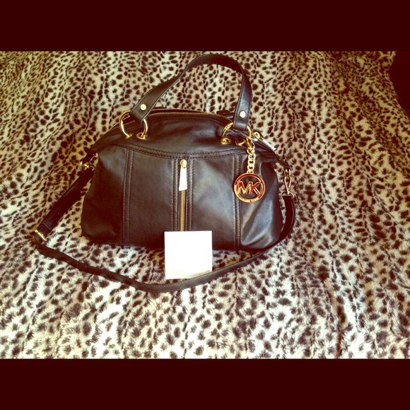 ❌❌SOlD❌❌Michael Kors Moxley purse