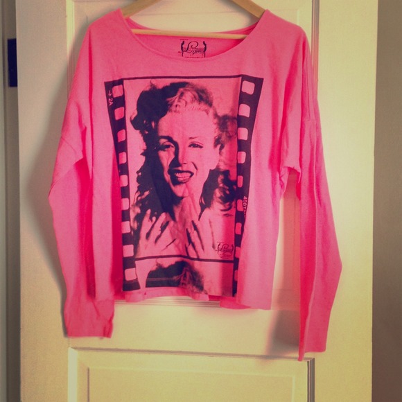 Marilyn Monroe Over Sized Top - NEVER WORN