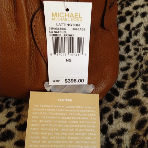 ❌❌SOLD❌❌Michael Kors Lattington Purse - Picture 4 of 4