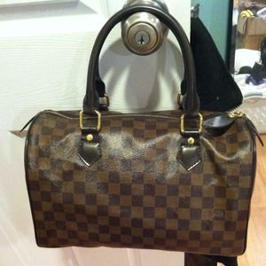 👍😁SOLD TO @roselove trade bundle