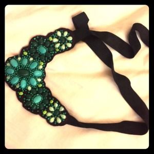 Bib necklace