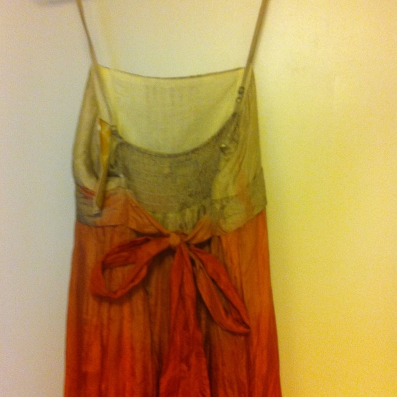 Sundress - Picture 3 of 4