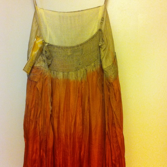 Sundress - Picture 4 of 4