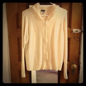 Soft Columbia zip up