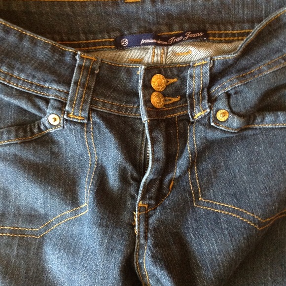 Jeans - Picture 2 of 3