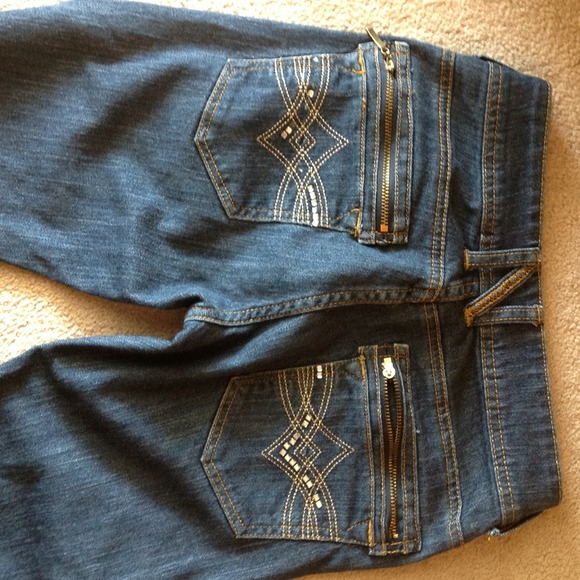 Jeans - Picture 3 of 3