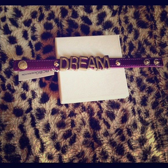 ❌❌SOLD❌❌Bcbg "DREAM" affirmatiom bracelet
