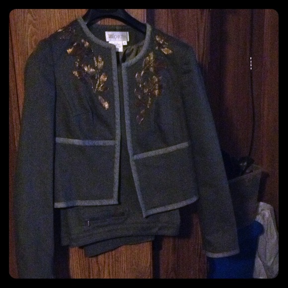 This is a Worth New York pantsuit.