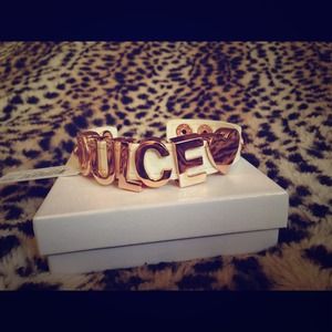 ❌❌SOLD❌❌Bcbg "DULCE" affirmation bracelet