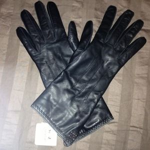 📦SOLD📦❗️❗️❗️Coach leather gloves! Authentic 😁