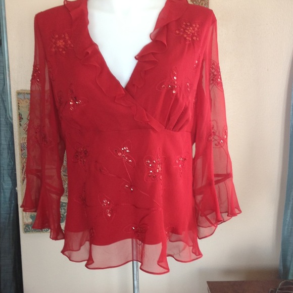 🌹For Shehar317 ... Ruffled silk top, RED.