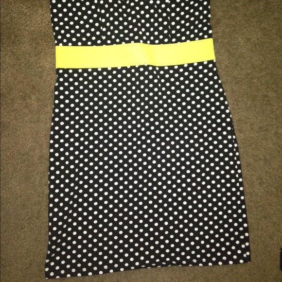❌Sold! Polka dot body con dress - Picture 3 of 3
