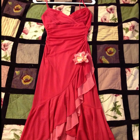 Dresses & Skirts - Reserved NWOT Two Toned Pink Ruffle Dress