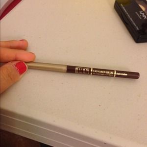 🔴SOLD🔴Milani lip liner in dark coffee