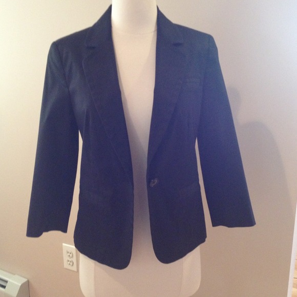 ❌SOLD in bundle❌Club Monaco Blazer