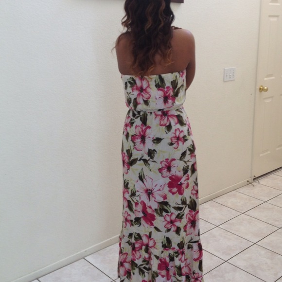 Floral strapless - Picture 2 of 2