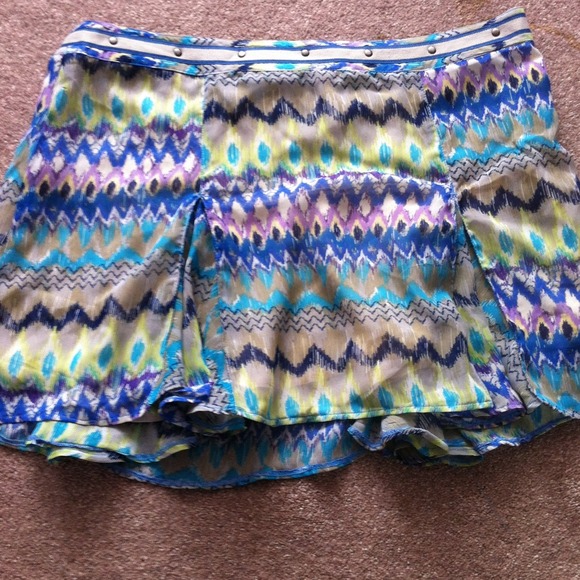 ❤❤❤SOLD❤❤❤Cute springy Dream Out Loud skirt.