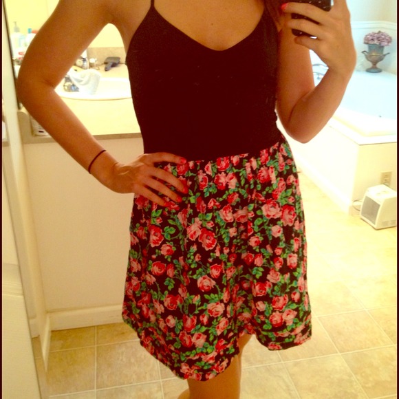 SOLD💋 VS Pink floral dress
