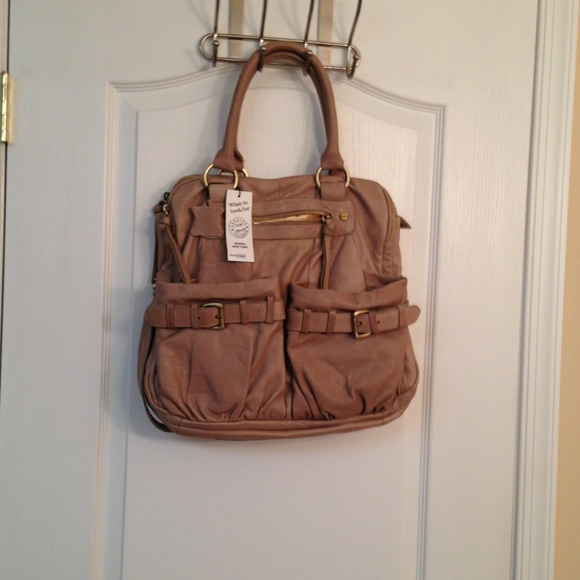 SABINA NEW YORK 100% LEATHER BAG