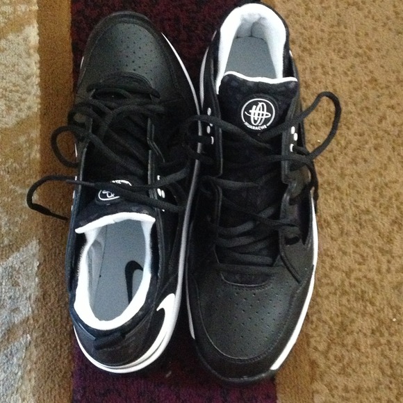 Nike Huaraches! Men's - Picture 2 of 3