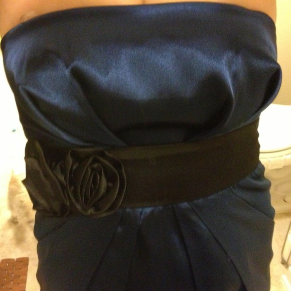 Sold - Picture 3 of 4