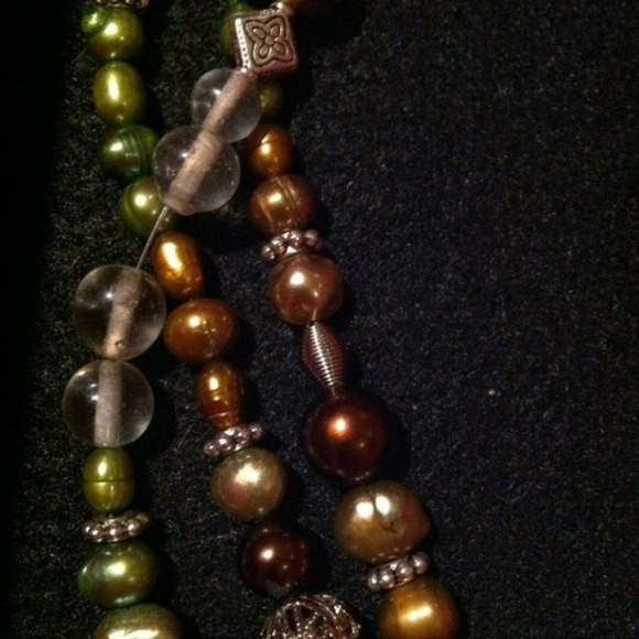 ❌SOLD❌Custom green triple strand beaded necklace - Picture 3 of 4