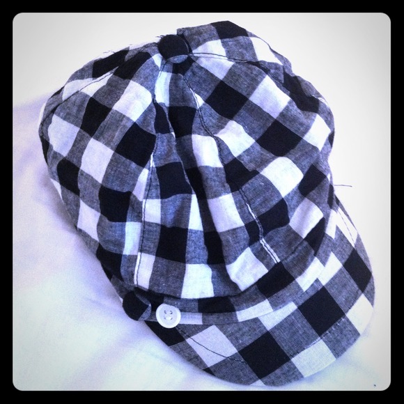 Black and white hat