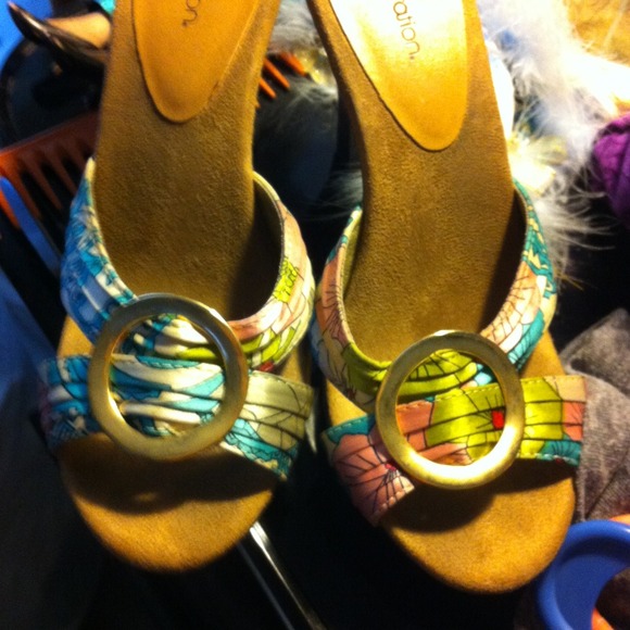 Colorful heels! So cute ! - Picture 1 of 1