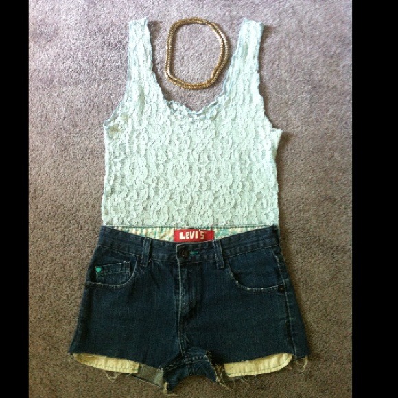 🚫Bundle  high waisted Levi's shorts