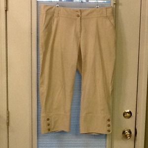SOLD***RESERVED**Stretch khaki capris.