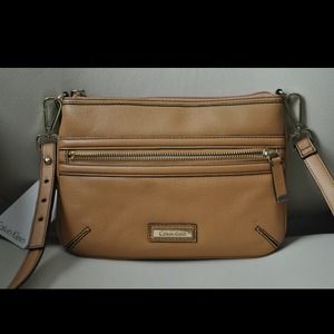 Calvin Klein Exclusive Crossbody