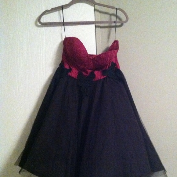 Event was cancelled & nowhere else to wear this!