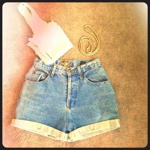 🚫Reserve Vintage High waist shorts