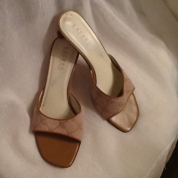 SALE!!Tan slip on