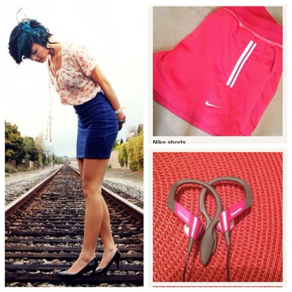 ✋Reserved Bundle Skirt, Shorts and earphones.