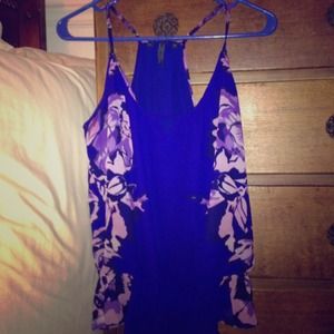 ❗❗TRADED❗❗Floral Guess Tank